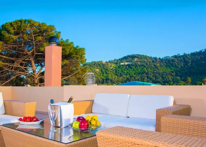 Antico Rosso * Lalyssos